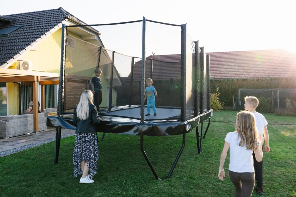 akrobat primus challenger 17x10 plus 2